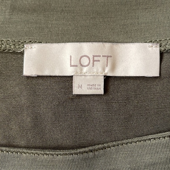 Loft Olive Green Puffy Sleeve Shirt, Women’s Size Medium - Picture 7 of 7